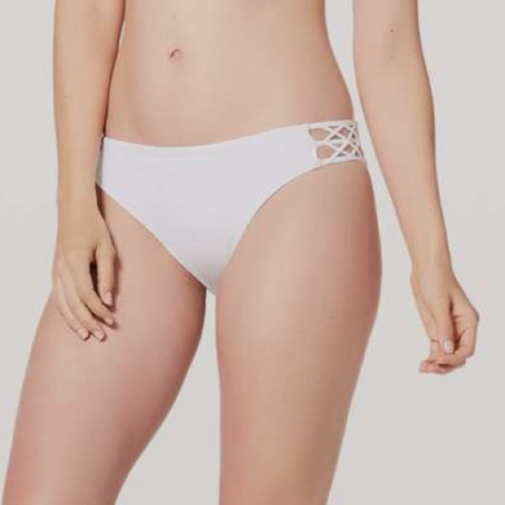 Lululemon Coastline Bikini Bottom Size 6 White